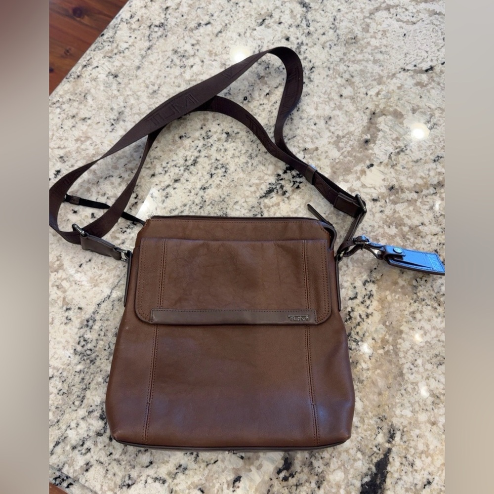 TUMI Style 68604B Brown Leather Crossbody / Shoulder Bag